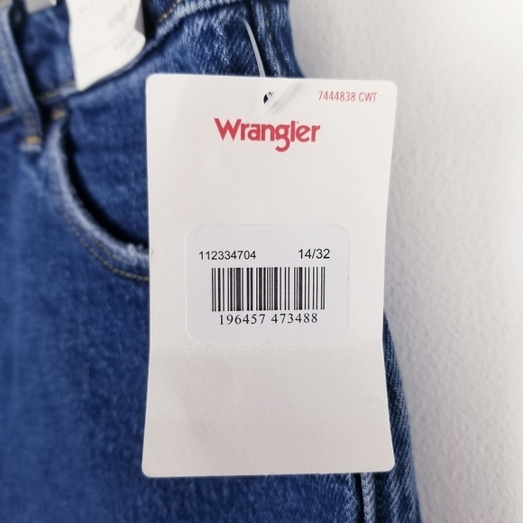 Wrangler High Rise Vintage 4" Denim Jean Shorts NWT - Picture 6 of 11